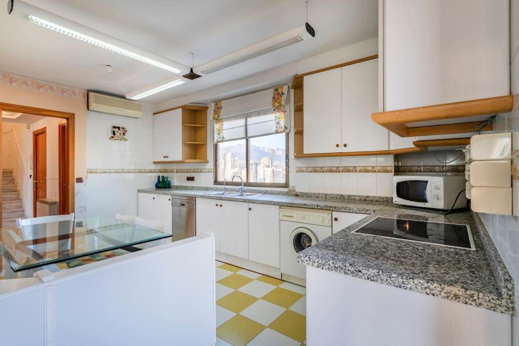 베니돔 Atico Con Gran Terraza 아파트 외부 사진
